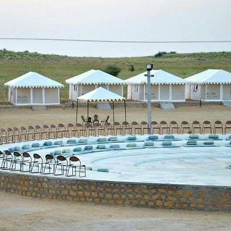 Desert Dream Royal Camp & Pool Jaisalmer Esterno foto