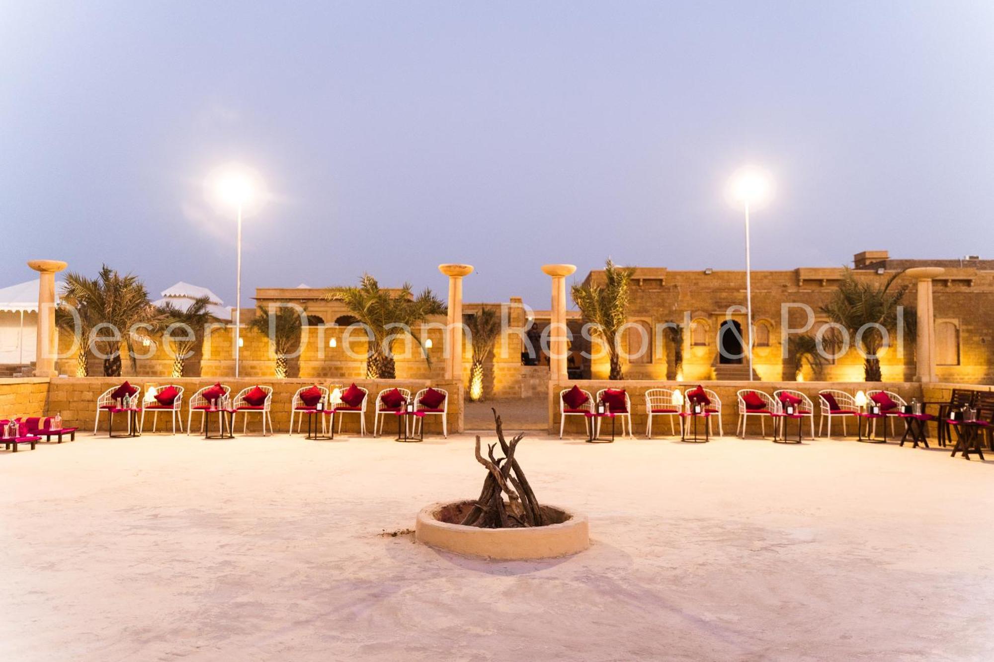 Desert Dream Royal Camp & Pool Jaisalmer Esterno foto